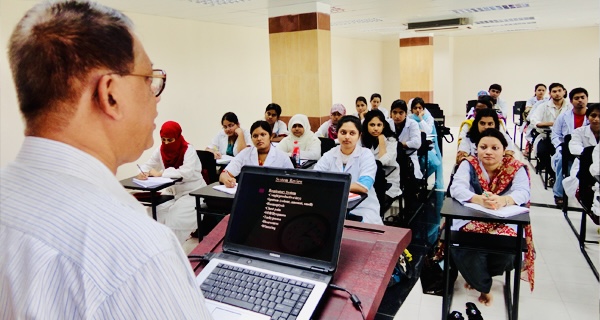 Anwer Khan Modern Medical College